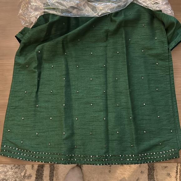 Suhail Hafeez Men’s Green Embroidered Kurta Set - Picture 4 of 6